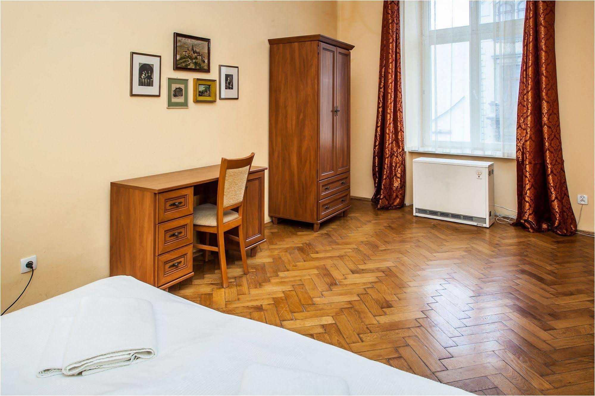 Apartamenty Muzyczny Краков Экстерьер фото