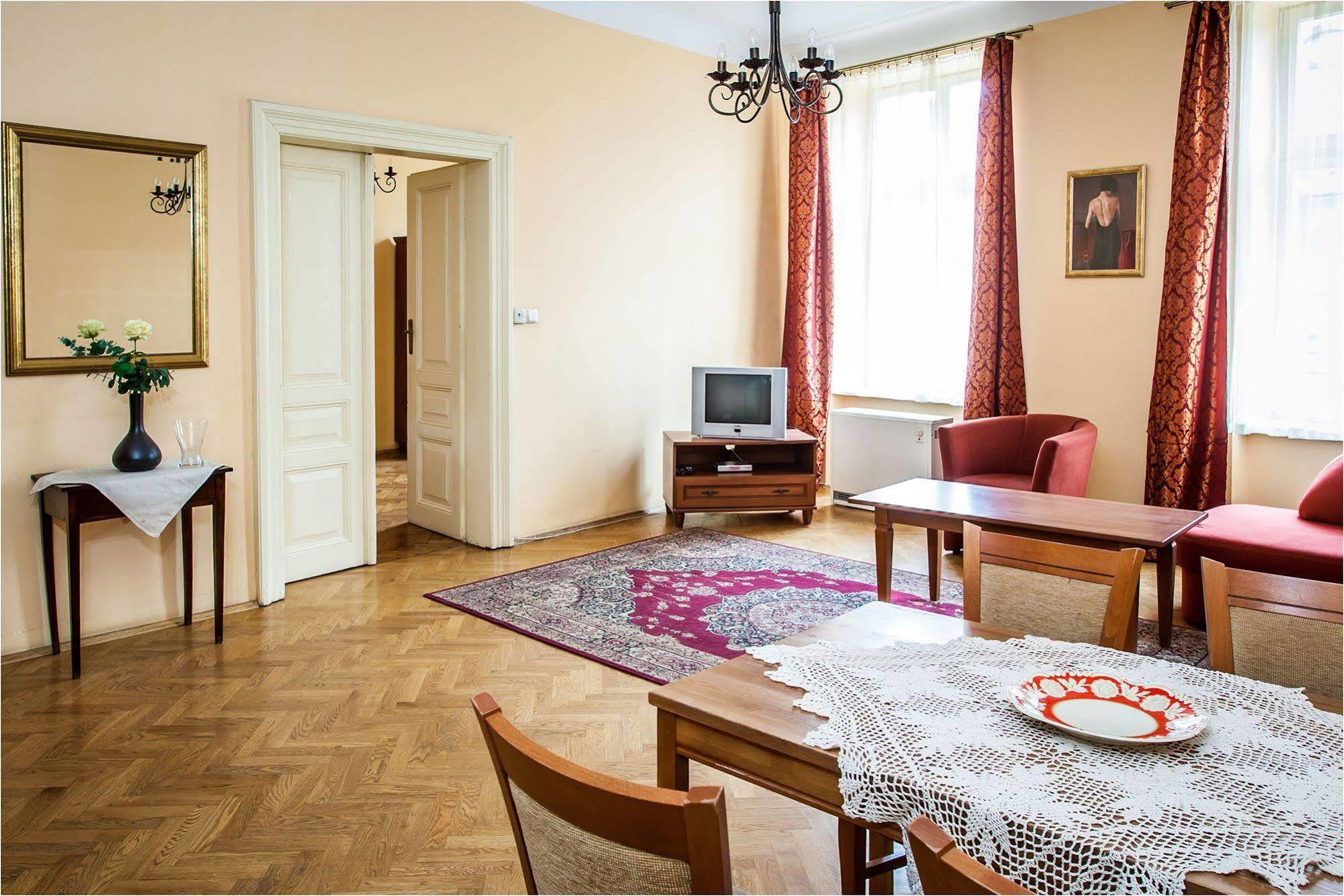 Apartamenty Muzyczny Краков Экстерьер фото